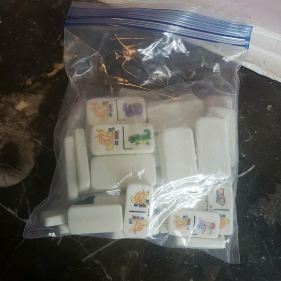 Dora The Explorer Wooden Checkers & Dominos Set 2006 - Picture 4 of 9